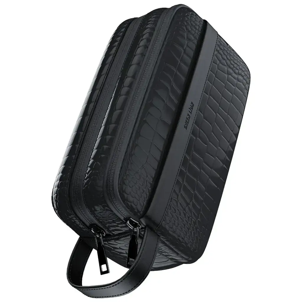 [GNTRNACLBGBK] Green Lion Tirana Travel Pouch (_Black).webp