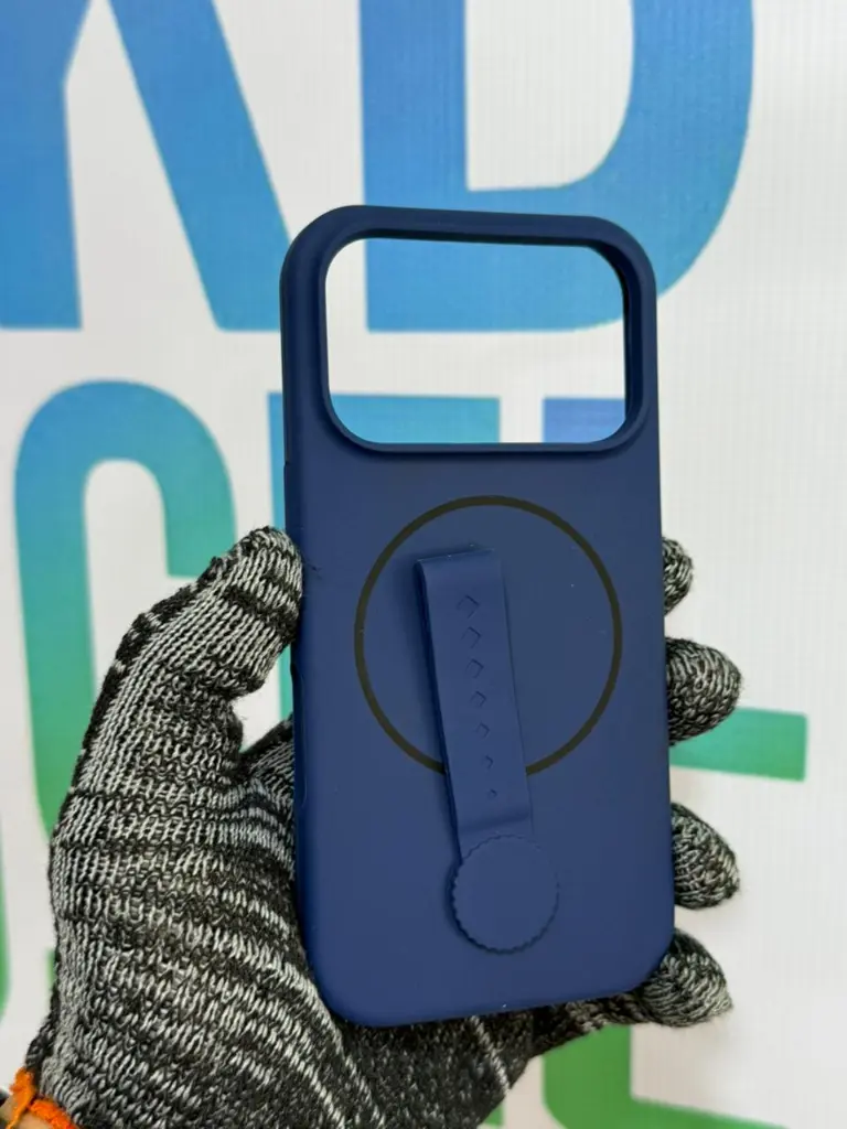 RMO COVER IPHONE WITH HAND GRIP 17 SERIES